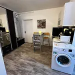 Cozy 1-Bdroom Apartment In The Centre, Free Parking