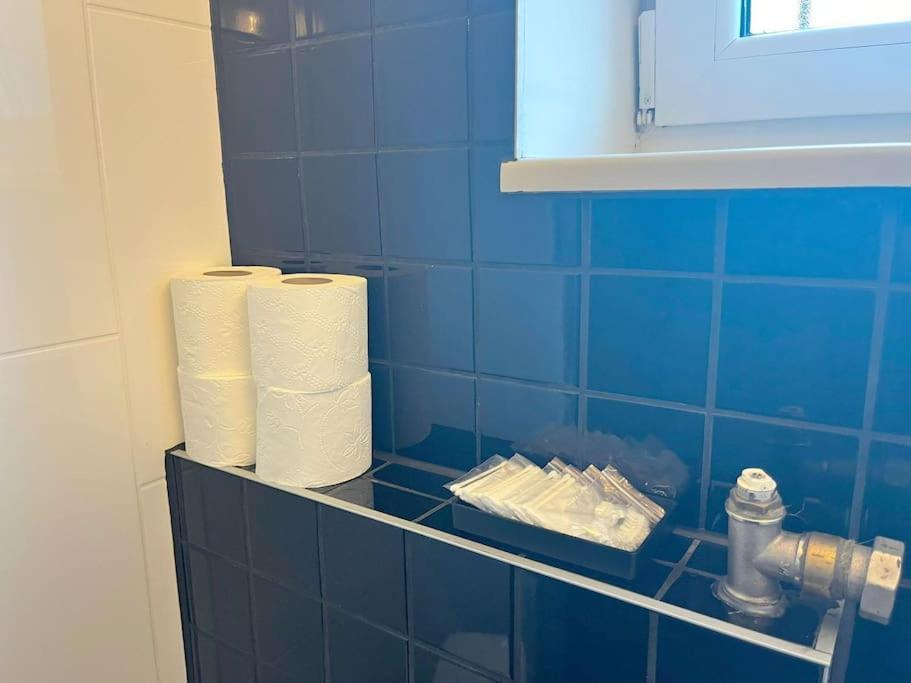 Cozy 1-bdroom In The Centre, Free Parking Apartment *